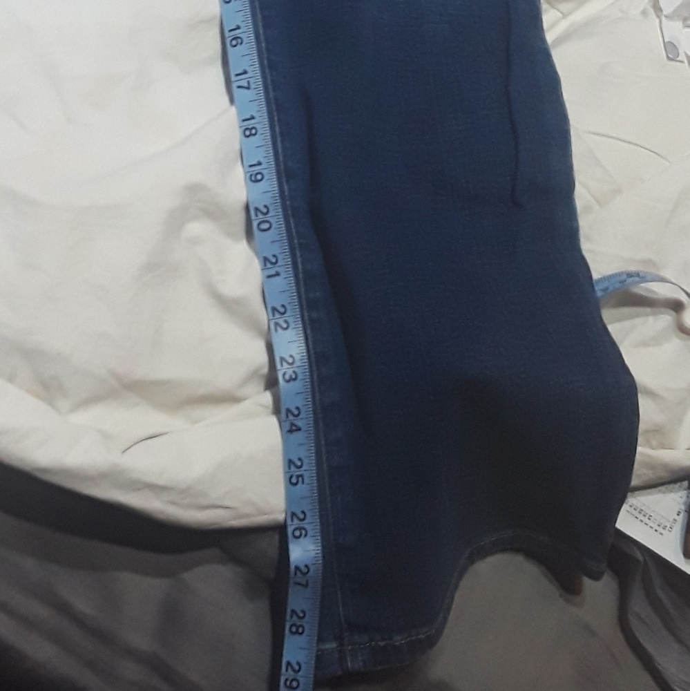 Levi's Jeans - Picture 7 of 8